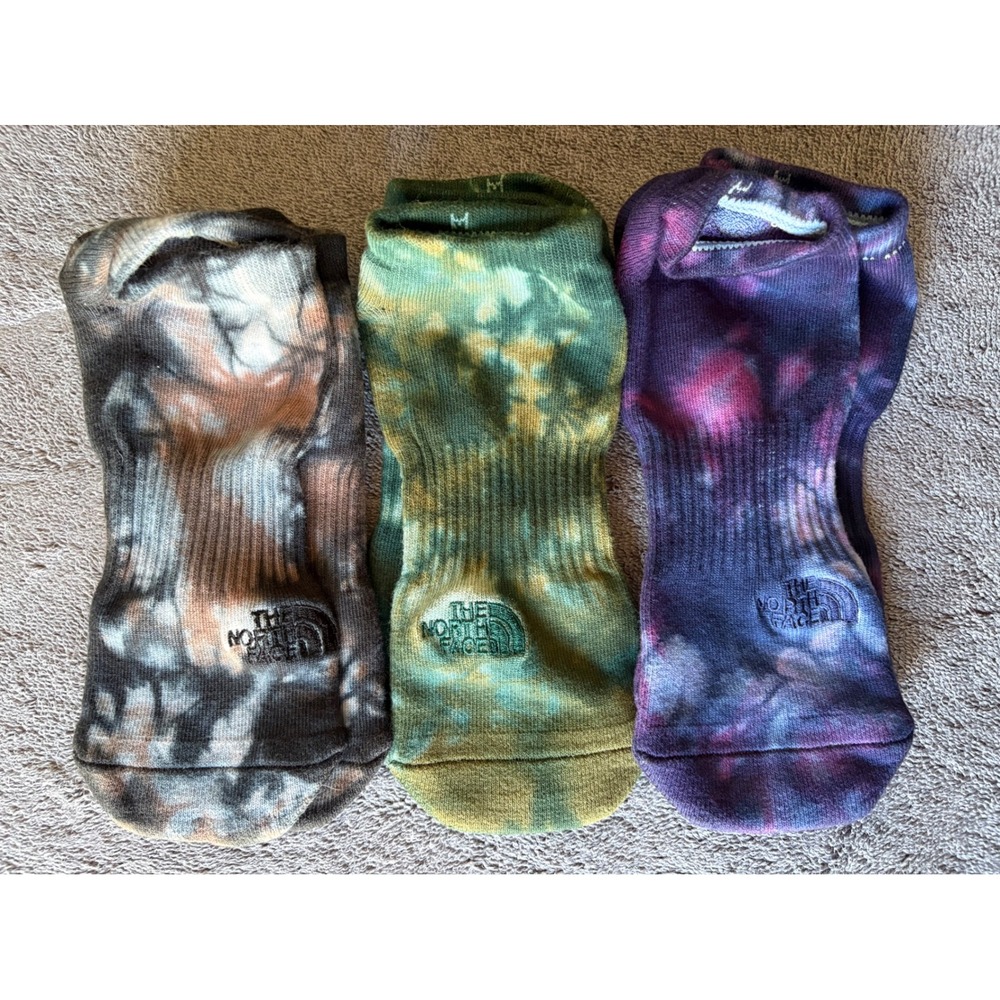 NEW The North‎ Face Socks Size M Multicolor Tie Dye Ankle Athletic 3 Pair Bundle